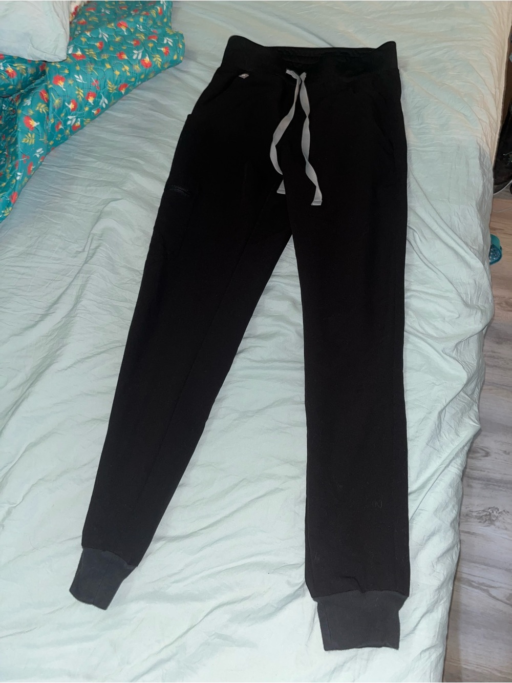 Women’s Figs Black Jogger Pants with Gray Drawstring XXS
